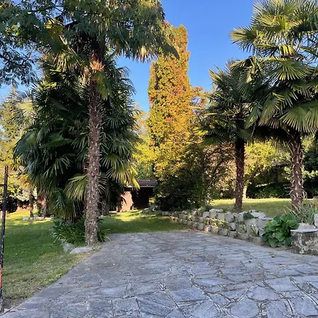 Apartment Casa Paradiso Porto Valtravaglia
